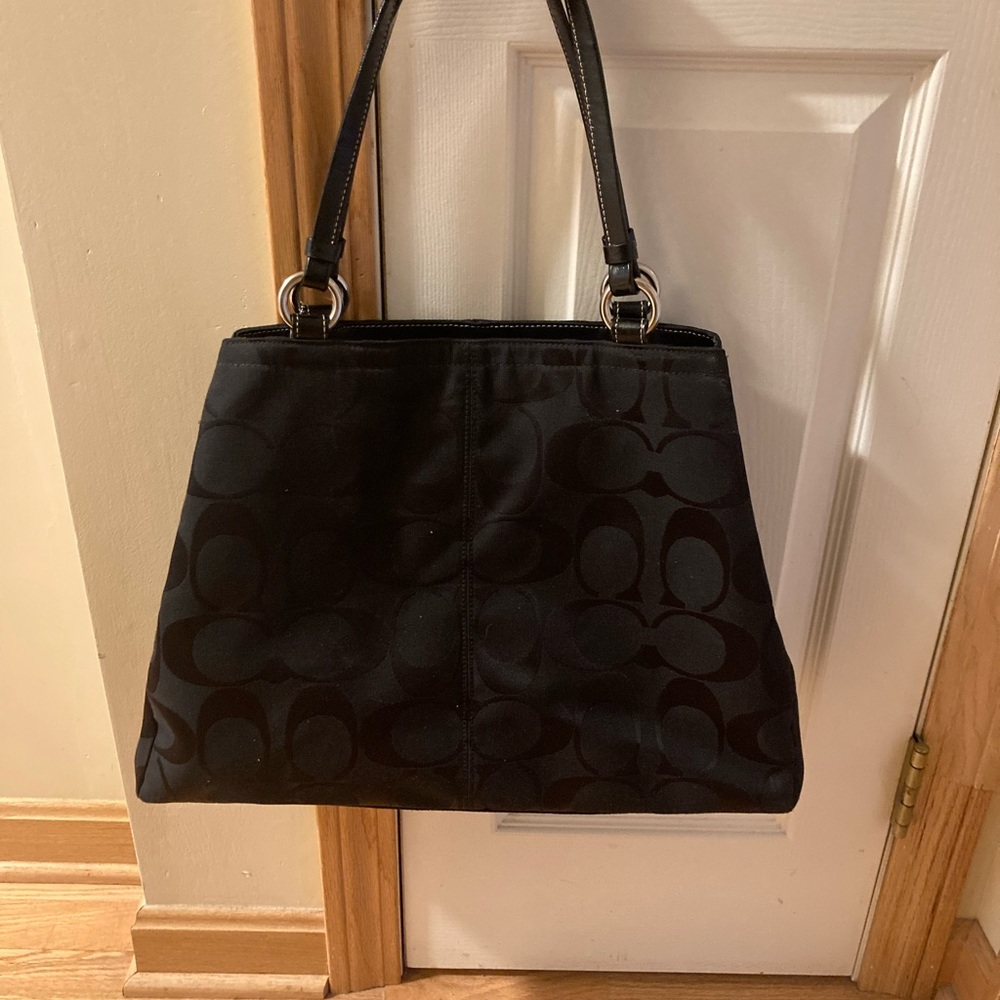 EUC!! COACH Tote/Handbag With Dustbag! - Picture 2 of 15